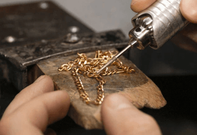 Jewelry Repair Services to Restore Precious Items