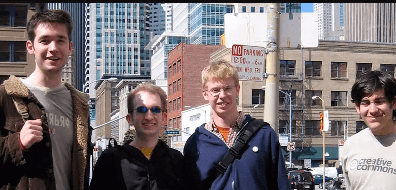 Reddit S1 Steve Huffman Ohanian Blmdavewired